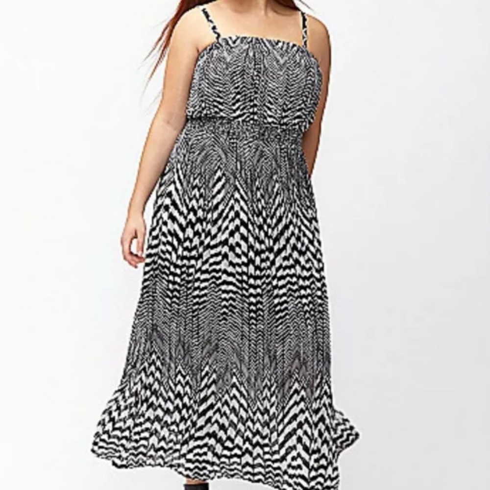 Lane Bryant black/white Maxi Dress 26/28